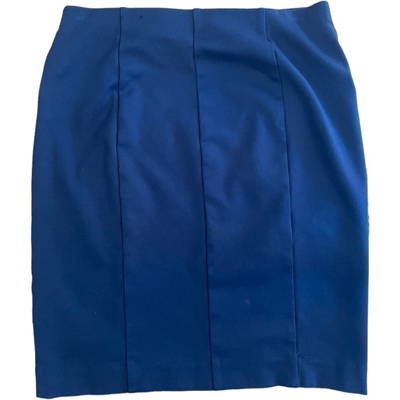 ALFANI pull on knit skirt, size 6, runs big, material is rayon, nylon, spandex - Picture 3 of 3